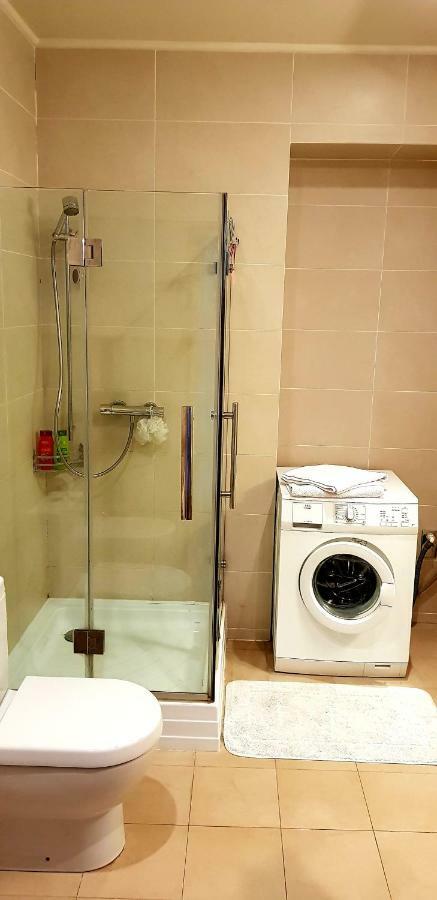 Exceptional Uzupis Bridge 3 Bedroom Apartment วิลนีอุส ภายนอก รูปภาพ