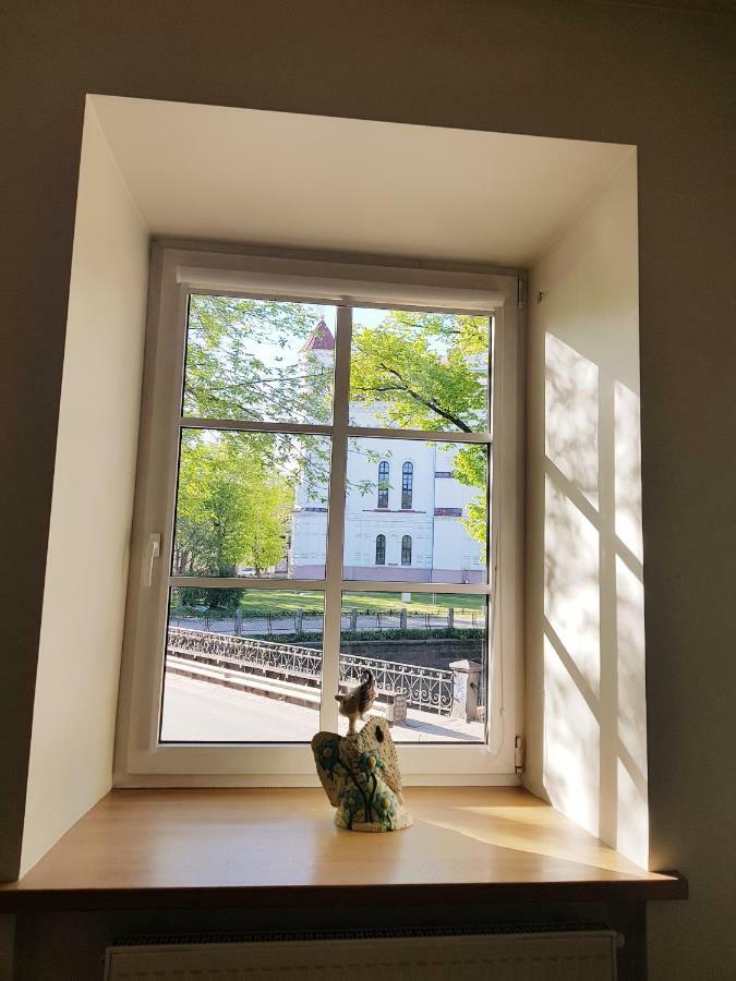 Exceptional Uzupis Bridge 3 Bedroom Apartment วิลนีอุส ภายนอก รูปภาพ