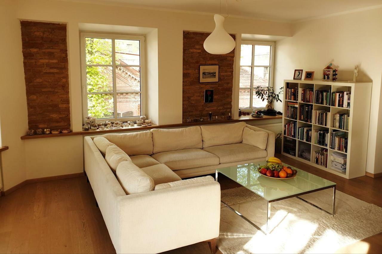 Exceptional Uzupis Bridge 3 Bedroom Apartment วิลนีอุส ภายนอก รูปภาพ